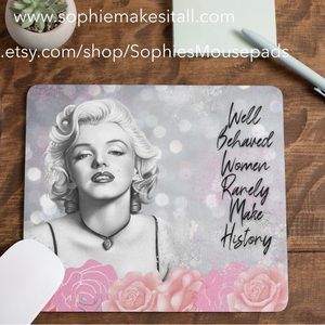 Beautiful custom made mouse pad.